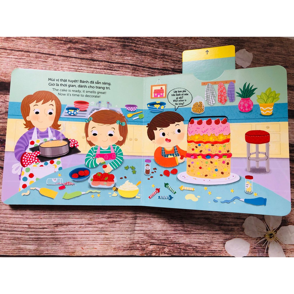 Sách - Sách Chuyển Động - Busy - Baking - Làm Bánh