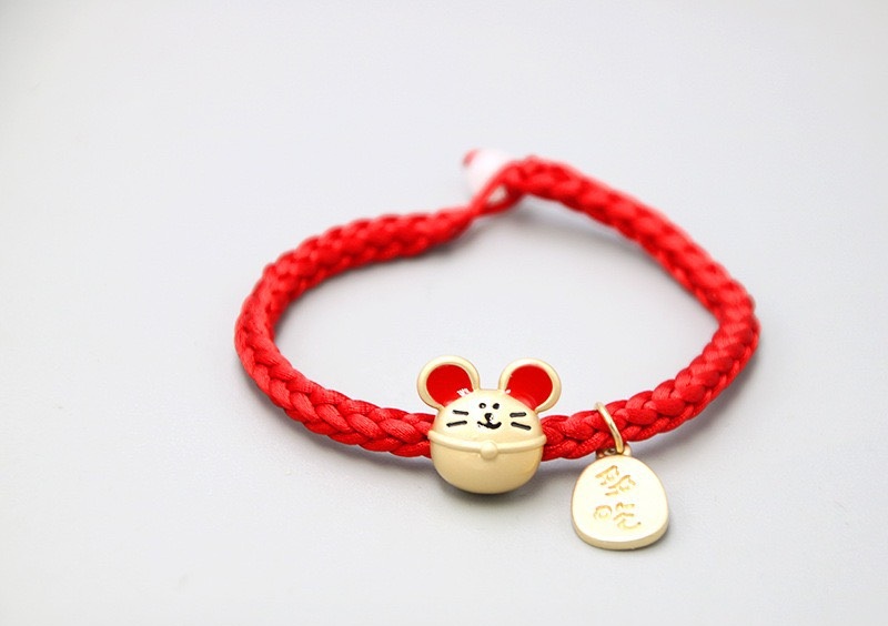 1 Vòng Chỉ Đỏ Chuột Dây Bính Giao Mẫu Ngẫu Nhiên