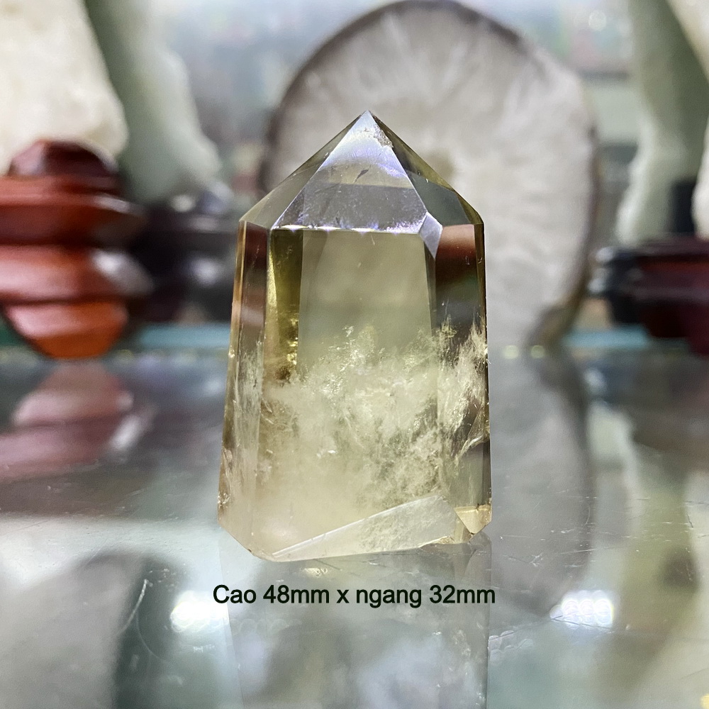 Trụ đá thạch anh khói (Smoky Quartz) phong thuỷ thiên nhiên