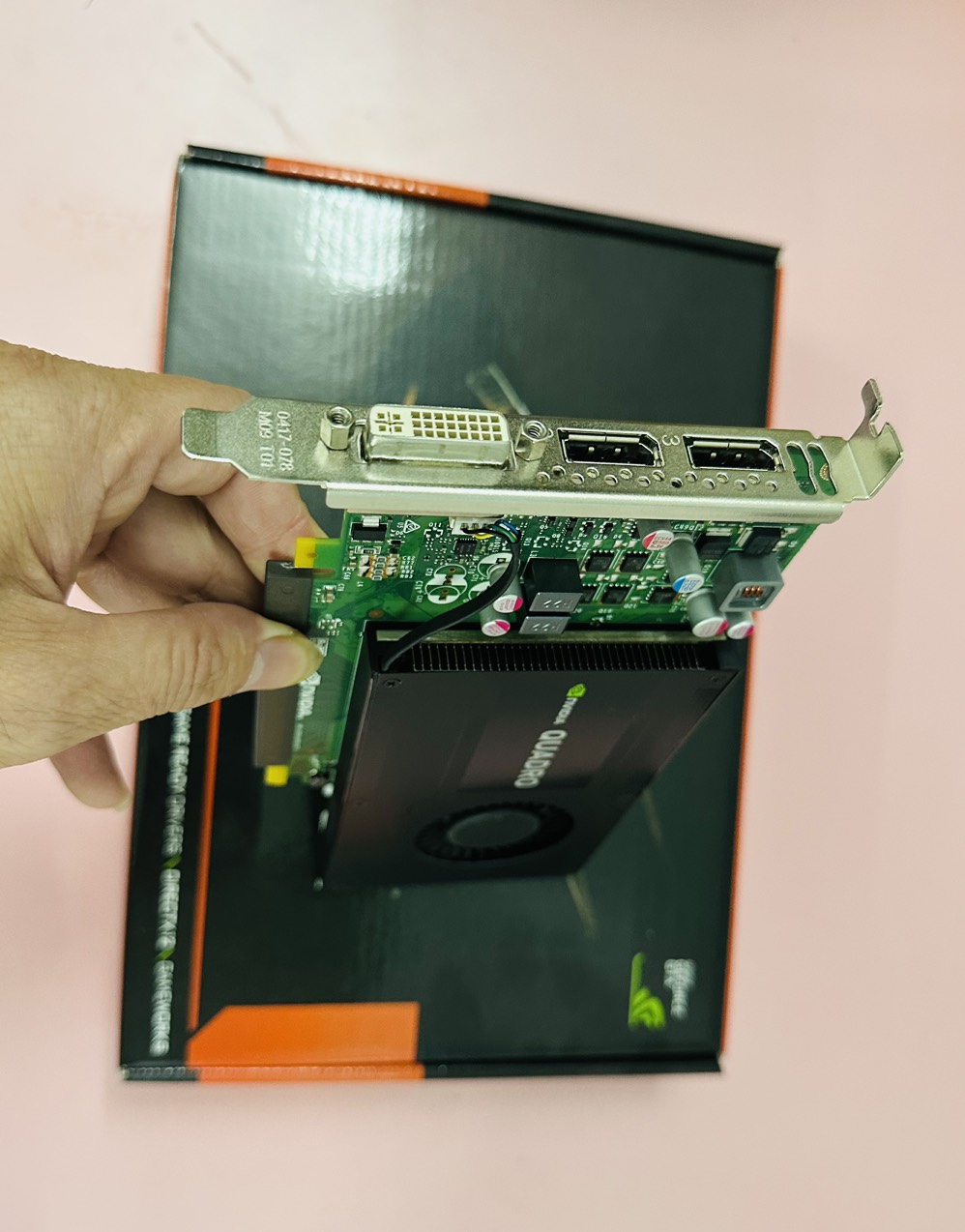 VGA (Cạc màn hình) NVIDIA QUADRO K2200 4GB/GDDR5/128-Bit - HÀNG CHÍNH HÃNG