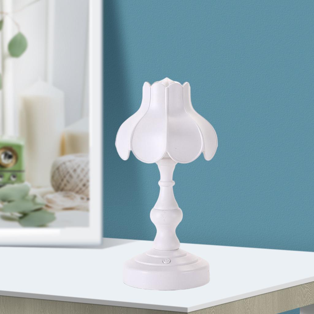 Desk Night Lamp Table Lamp European Lotus Small Night Light for Living Room Bedrooms Bedside Coffee Room