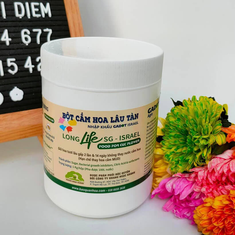 Thuốc Chăm Sóc Hoa tươi Cắm Xốp Lâu Tàn tại shop hoa Longlife SG của Israel giúp hoa tươi gấp 2 lần và hạn chế thay hoa định kỳ, hoa cắm lẵng tươi lâu