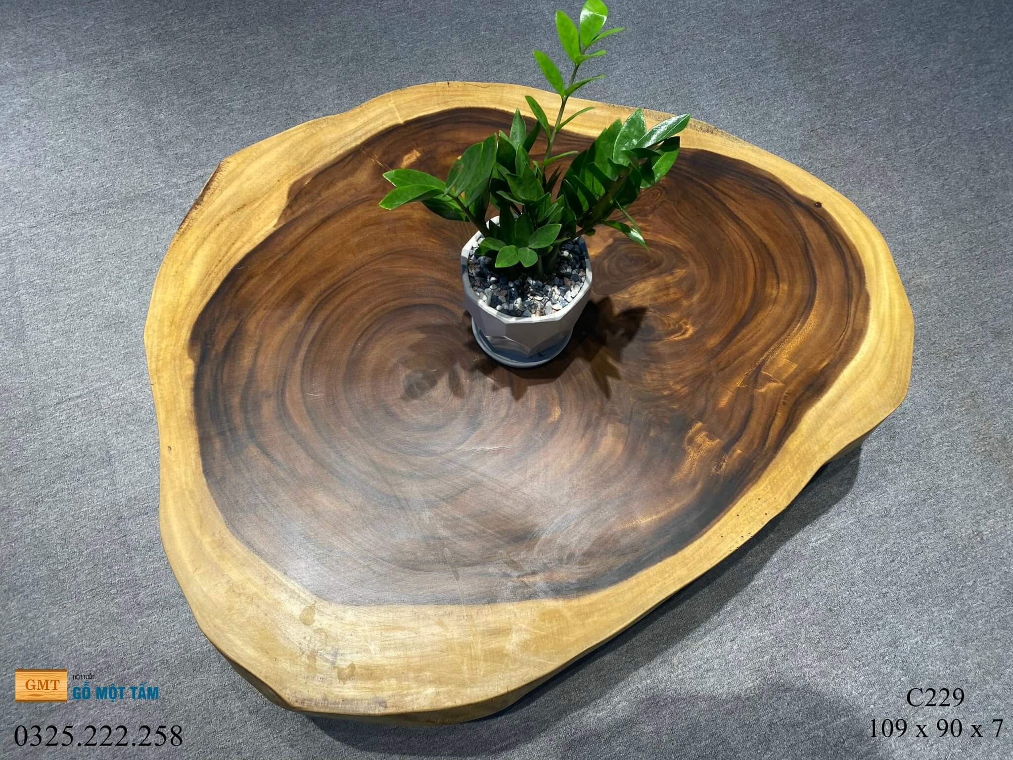 Bàn Sân Vườn Gỗ Me Tây, Bàn Sofa Gỗ Me Tây, Bàn Gỗ Me Tây Nguyên Tấm Dài 1,09m Rộng 90cm Dày 7cm