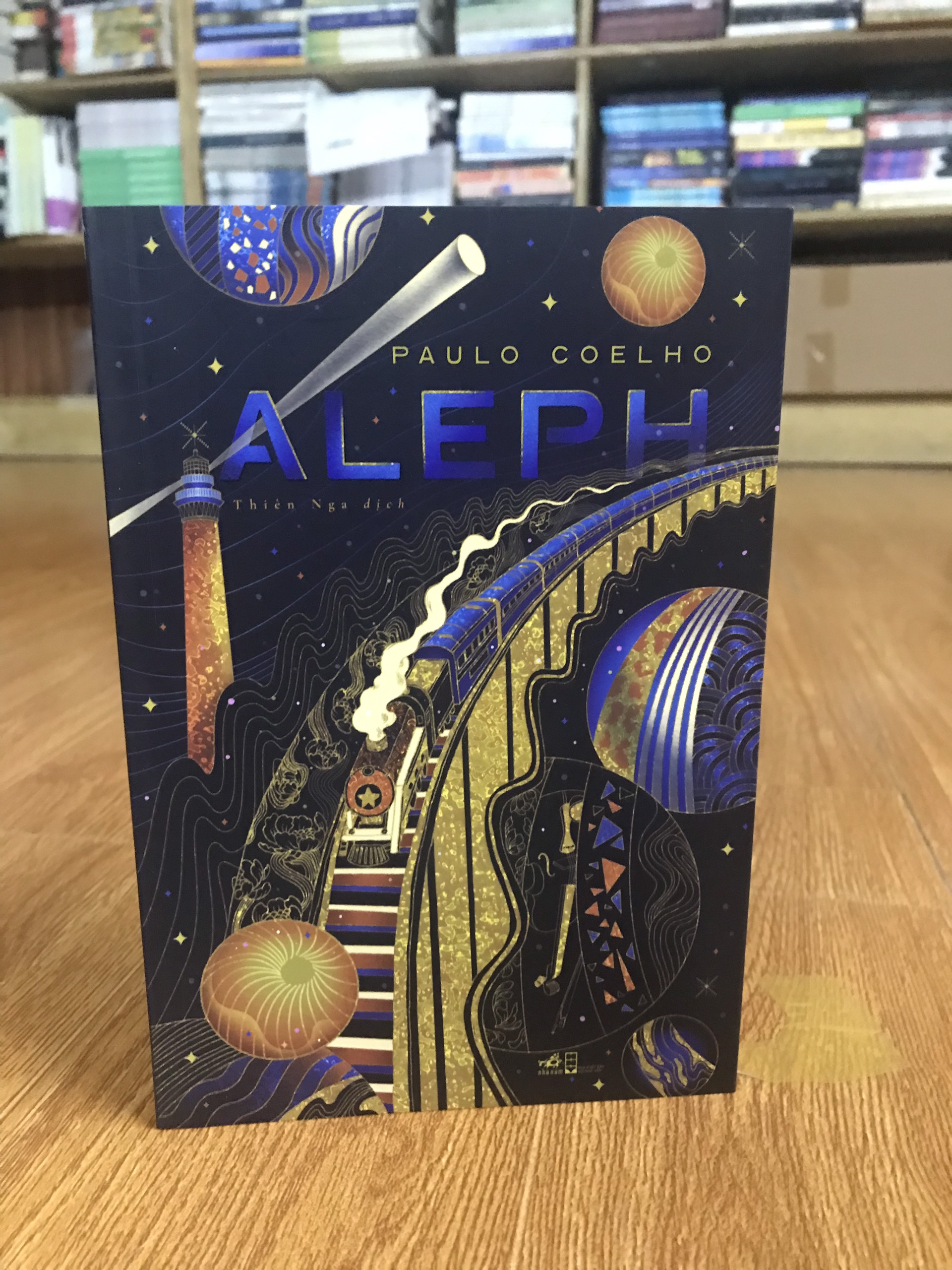 Combo sách của nhà văn nổi tiếng PAULO COELHO: NHÀ GIẢ KIM + ALEPH tặng kèm bookmark
