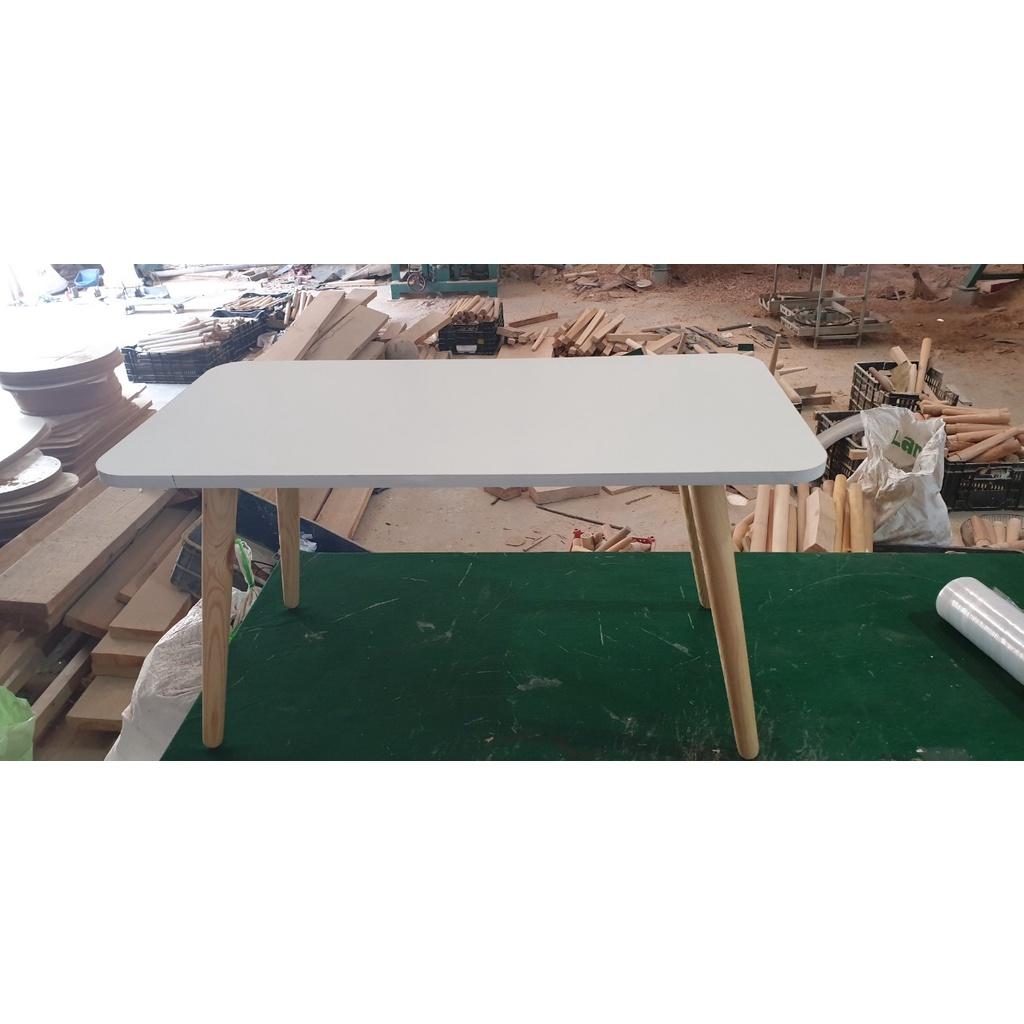 Bàn hình chữ nhật chân cao 60cm, chân gỗ tự nhiên