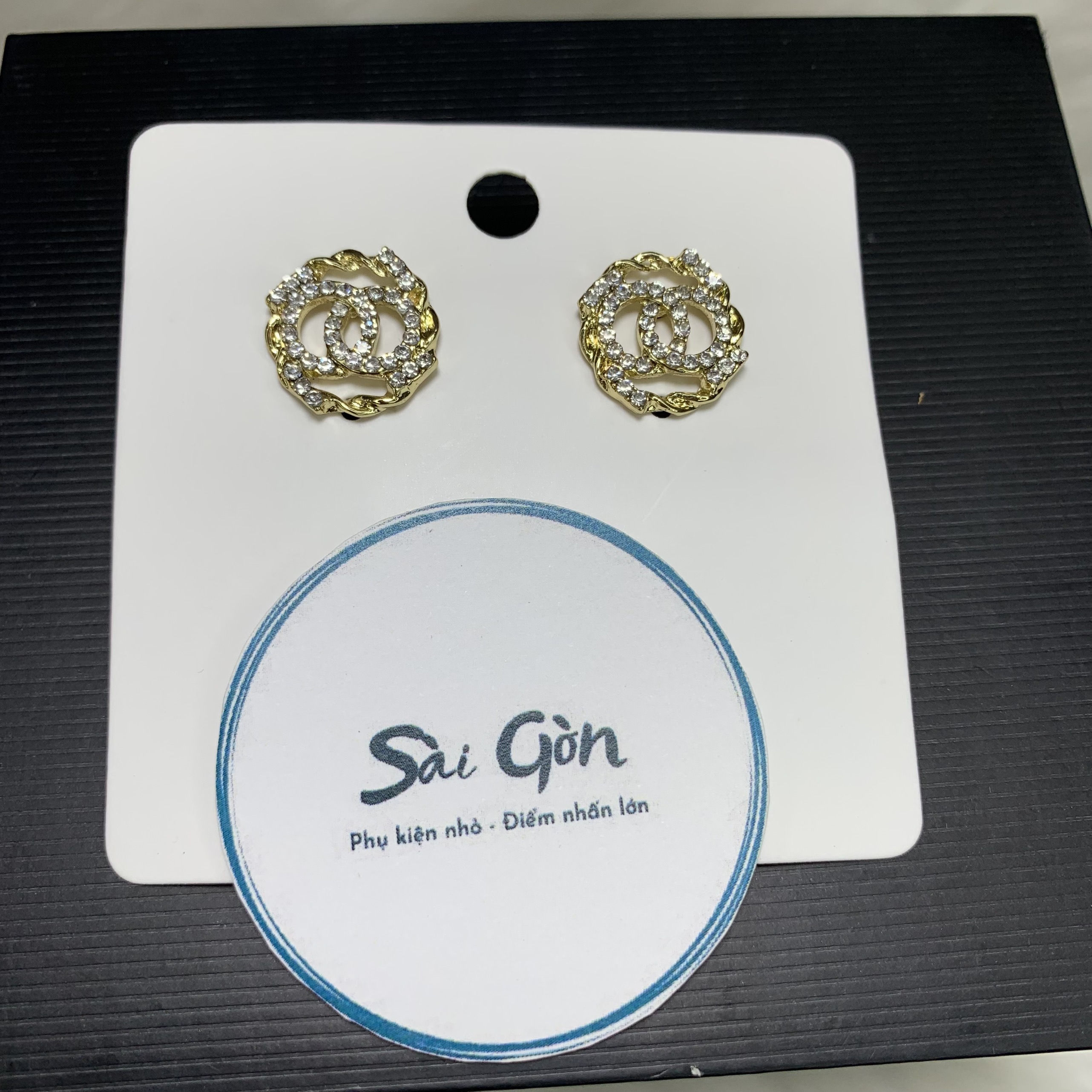 Bông tai đính đá phong cách cổ điển SAIGON ACCESSORY
