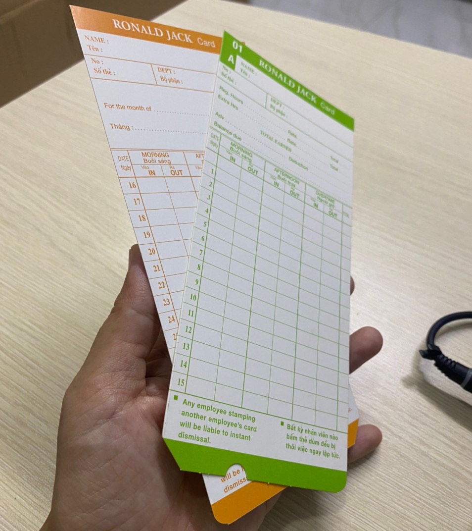 Thẻ chấm công bằng giấy umei