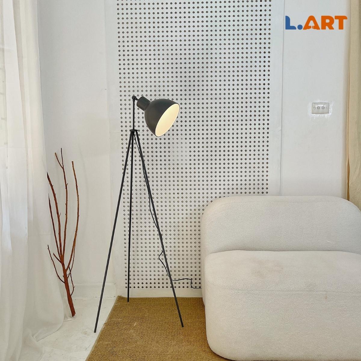 Đèn cây đứng chân máy màu xanh hiện đại, kiến trúc công nghiệp, minimalism DCLA011