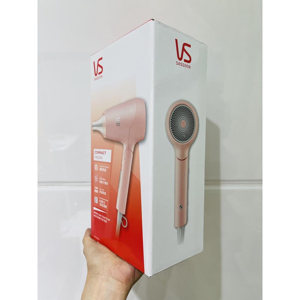 Máy sấy tóc du lịch gấp gọn VS Sassoon công nghệ Ionic 1400W màu hồng