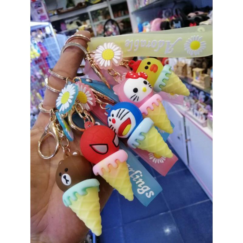 MÓC KHÓA LY KEM SILICON CÓ ĐÈN