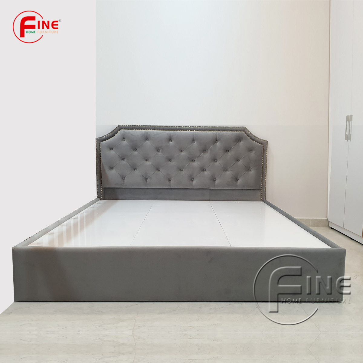 Giường Tân Cổ Điển Bọc nệm Sang Trọng Cao Cấp FINE FG213 Kích thước 1m4