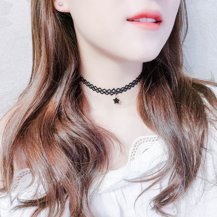 Vòng choker vải ren basic ấn tượng
