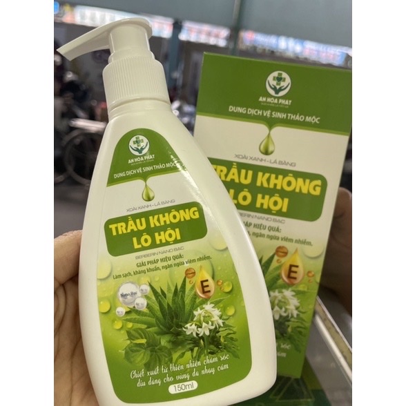 Dung dịch vệ sinh phụ nữ trầu không lô hội chai  150ml ,làm sạch dịu nhẹ ,ổn định độ PH tự nhiên ,mềm mại , ngăn ngừa các bệnh phụ khoa giúp kháng khuẩn ,khử mùi hôi ,góp phần ngăn ngừa vi khuẩn gây viêm nhiễm nấm ngứa