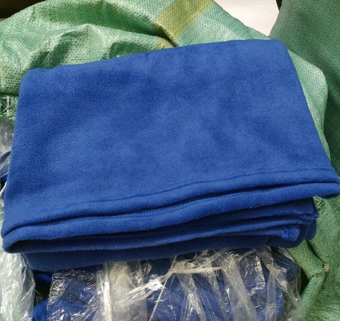 Chăn nỉ xanh dương thẫm mới