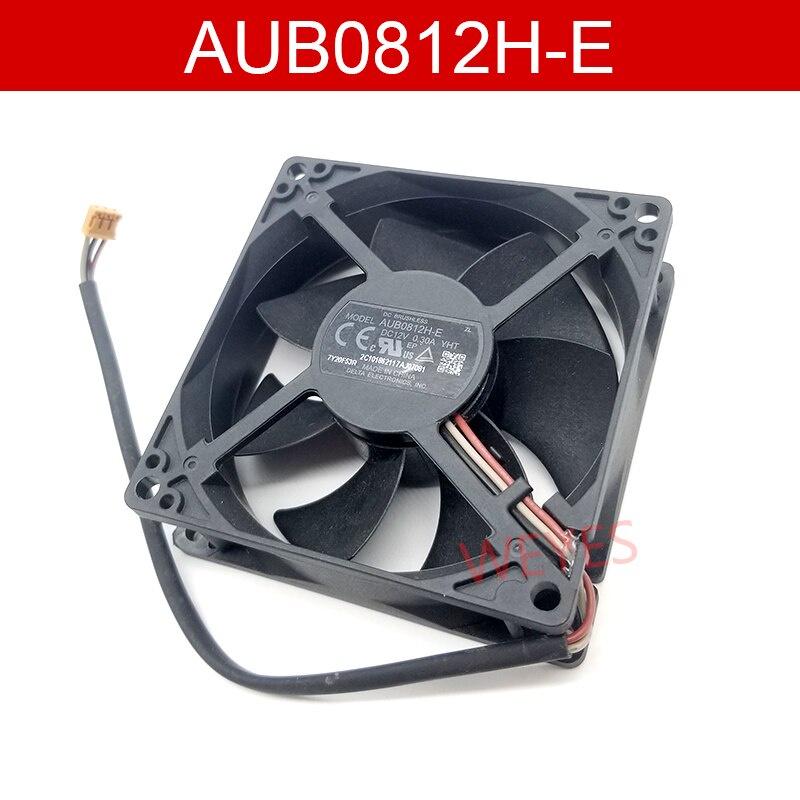 Quạt tản nhiệt 3000RPM 35CFM 12V 0.3A 8CM 3 dây cho máy chiếu delta AUB0812H-E