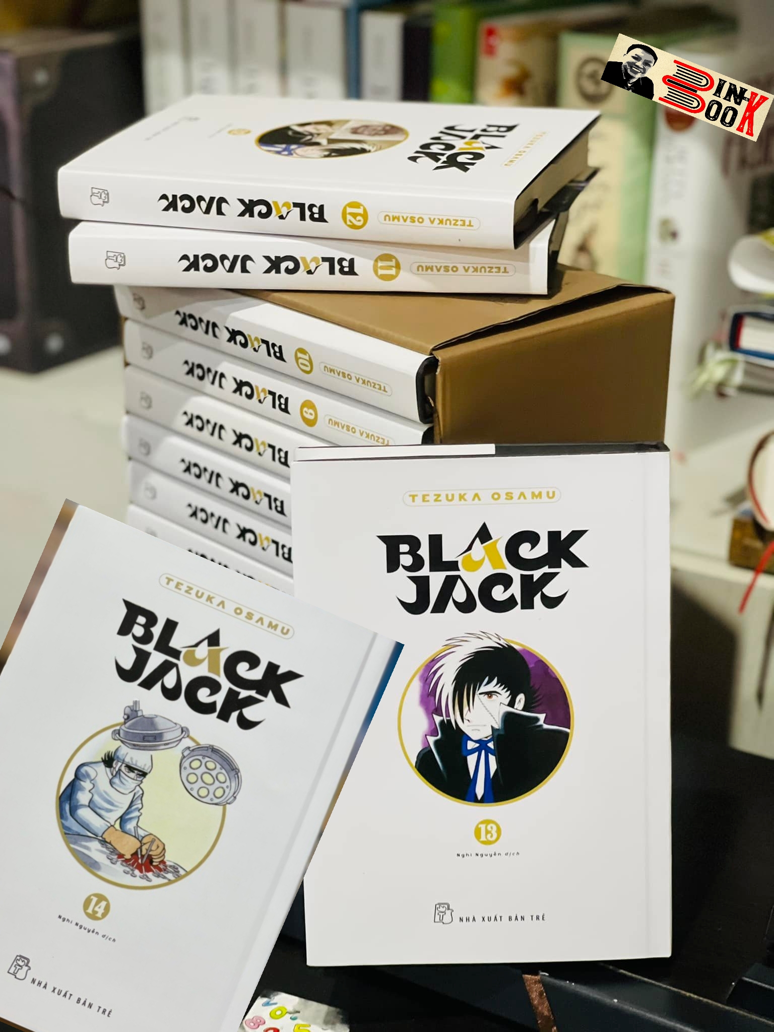 [Combo 14 tập+2 tấm poster kèm ống gỗ vận chuyển+boxset] BLACK JACK từ tập 1 tới tập 14 - Tezuka Osamu - Bình Book