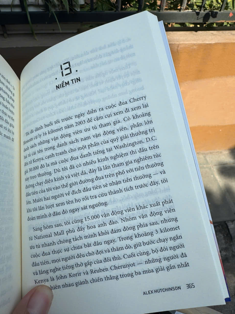 VƯỢT NGƯỠNG: Điều gì khiến con người vượt qua giới hạn - Alex Hutchinson - Lê Thanh Sơn dịch - Rubik