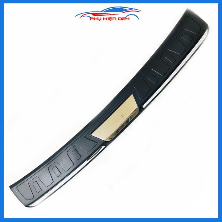 Ốp chống trầy cốp ngoài nhựa đen Fadil 2019-2020-2021-2022 dán cốp sau chống xước trang trí xe