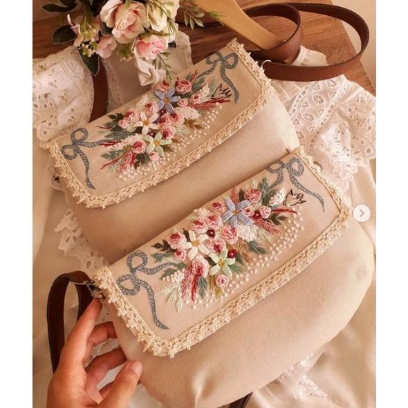 Bộ thêu tay thủ công Túi Xách xinh xắn -kit nguyên liệu tự làm - Nana Handmade Shop - Túi Thêu hoa hiện đại