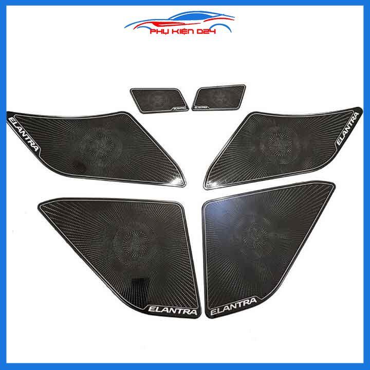 Bộ ốp màng loa vân Titan cho xe Elantra 2016-2017-2018-2019-2020-2021 chống xước trang trí nội thất ô tô