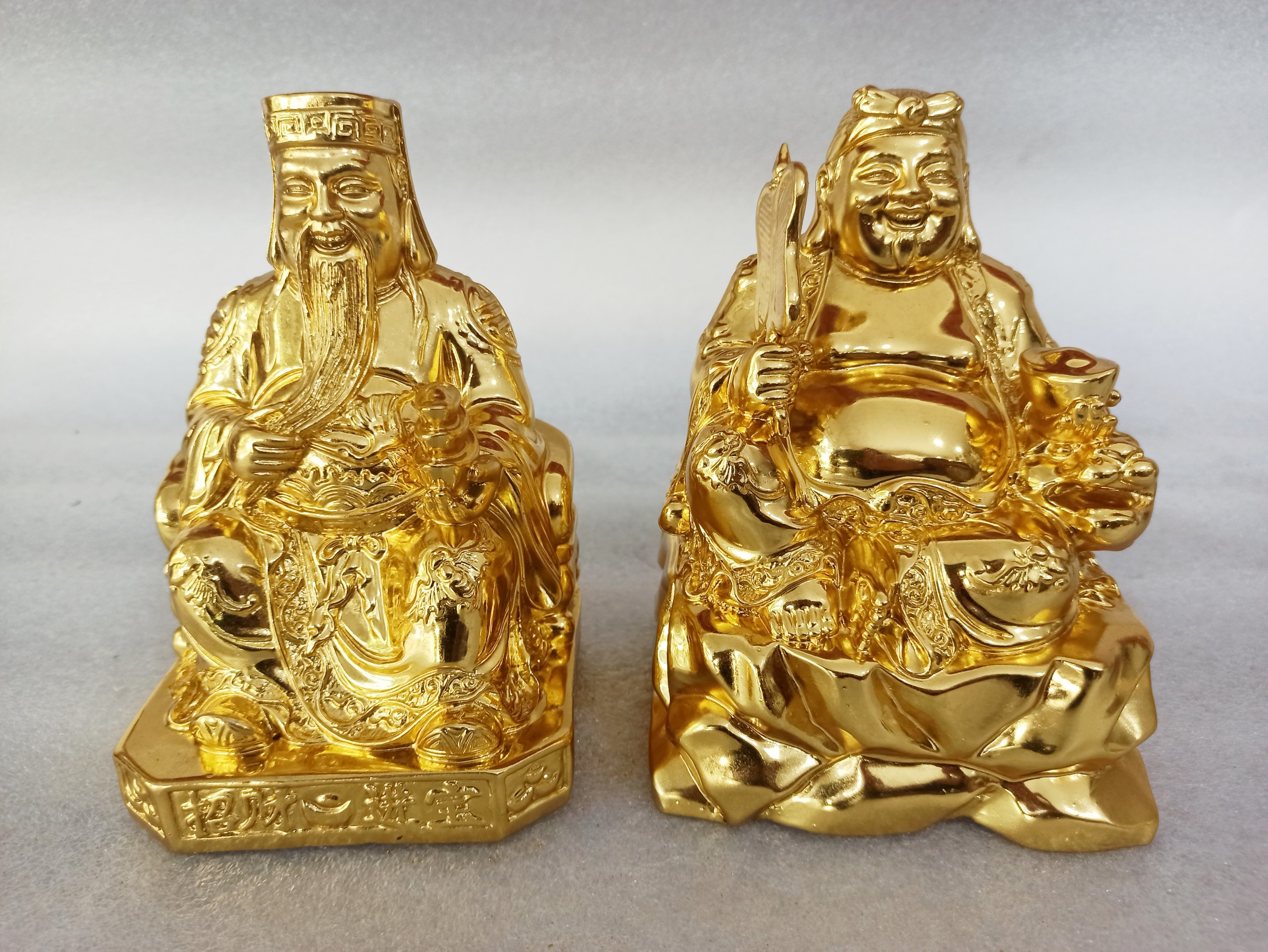Tượng thần tài thổ địa bằng đồng dát vàng cao 18cm, tượng ông tài ông địa dát vàng.