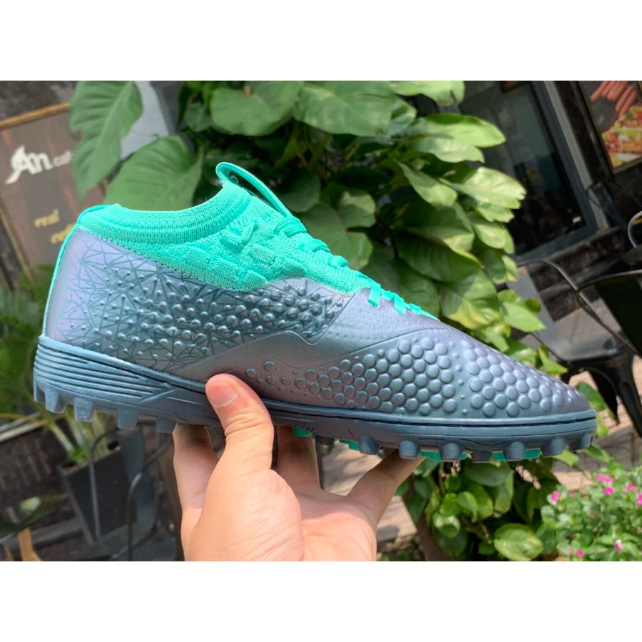 Giày Đá Bóng Zuka 02 Đen Xanh Có Miếng Lót Giày