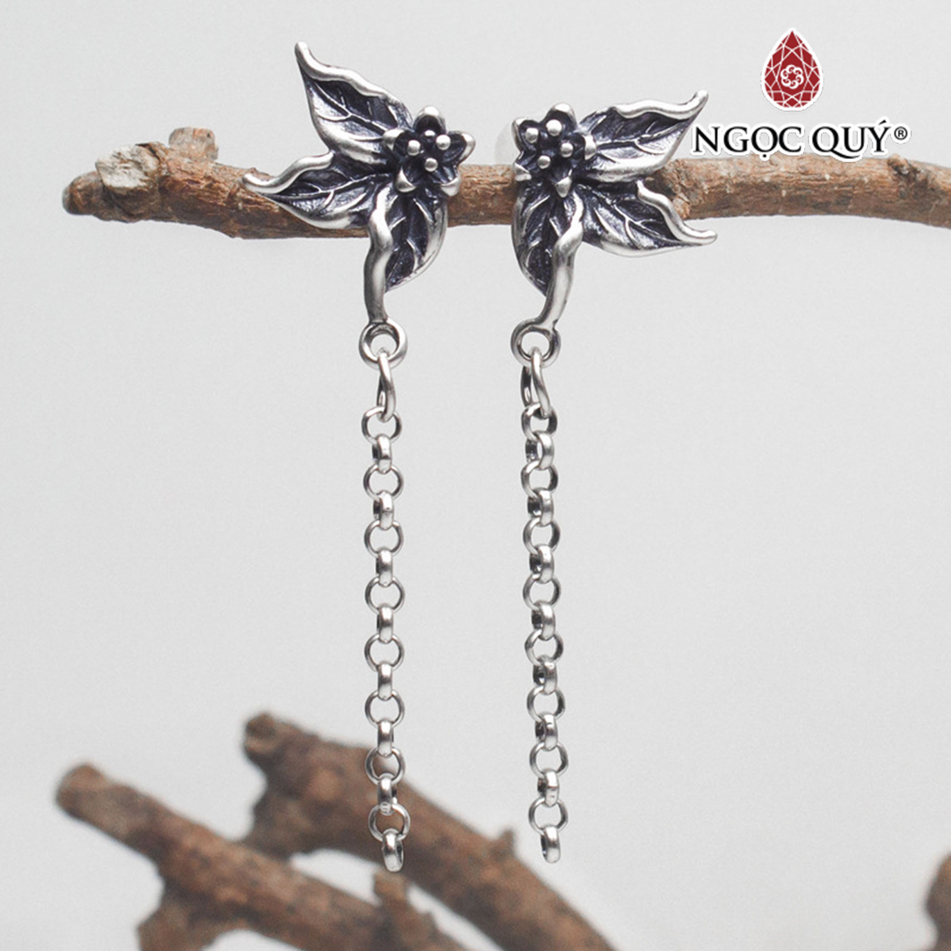 Bông tai bạc cánh hoa sát tai gắng hạt treo - Ngọc Quý Gemstones