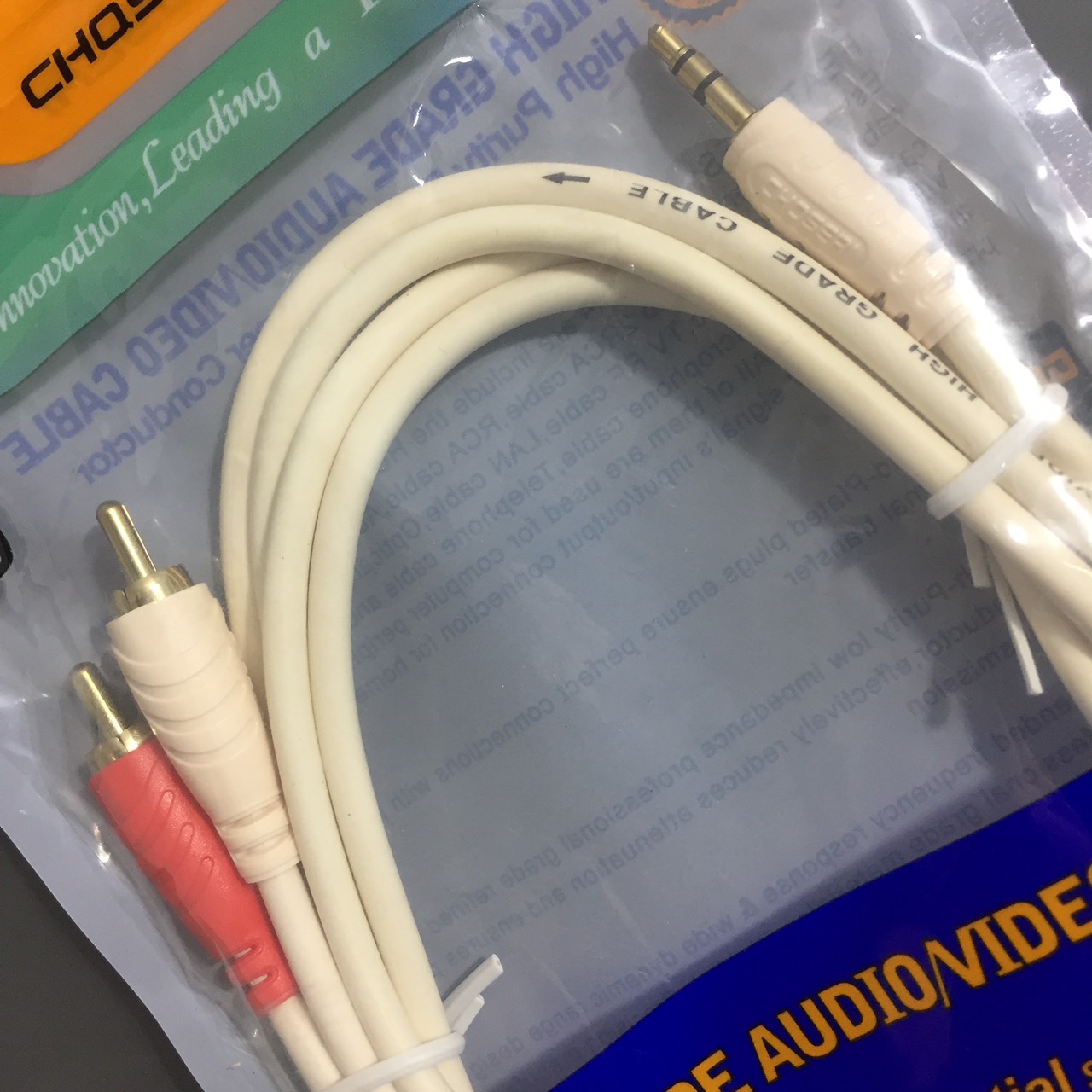 Cáp 3.5mm male ra 2 đầu RCA male Choseal RO5218 _ hàng chính hãng