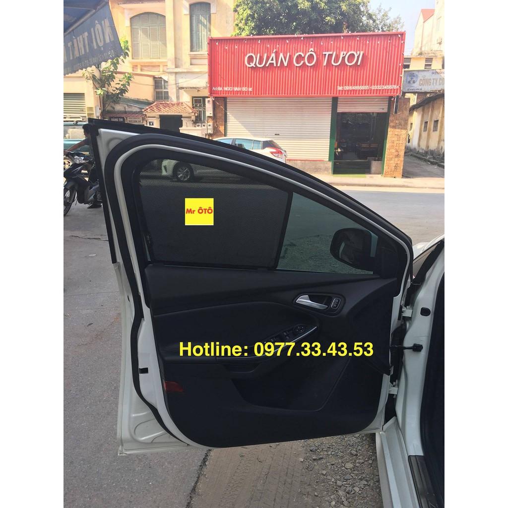 RÈM CHE NẮNG CHO XE FORD FOCUS HATBACK 2014-2020