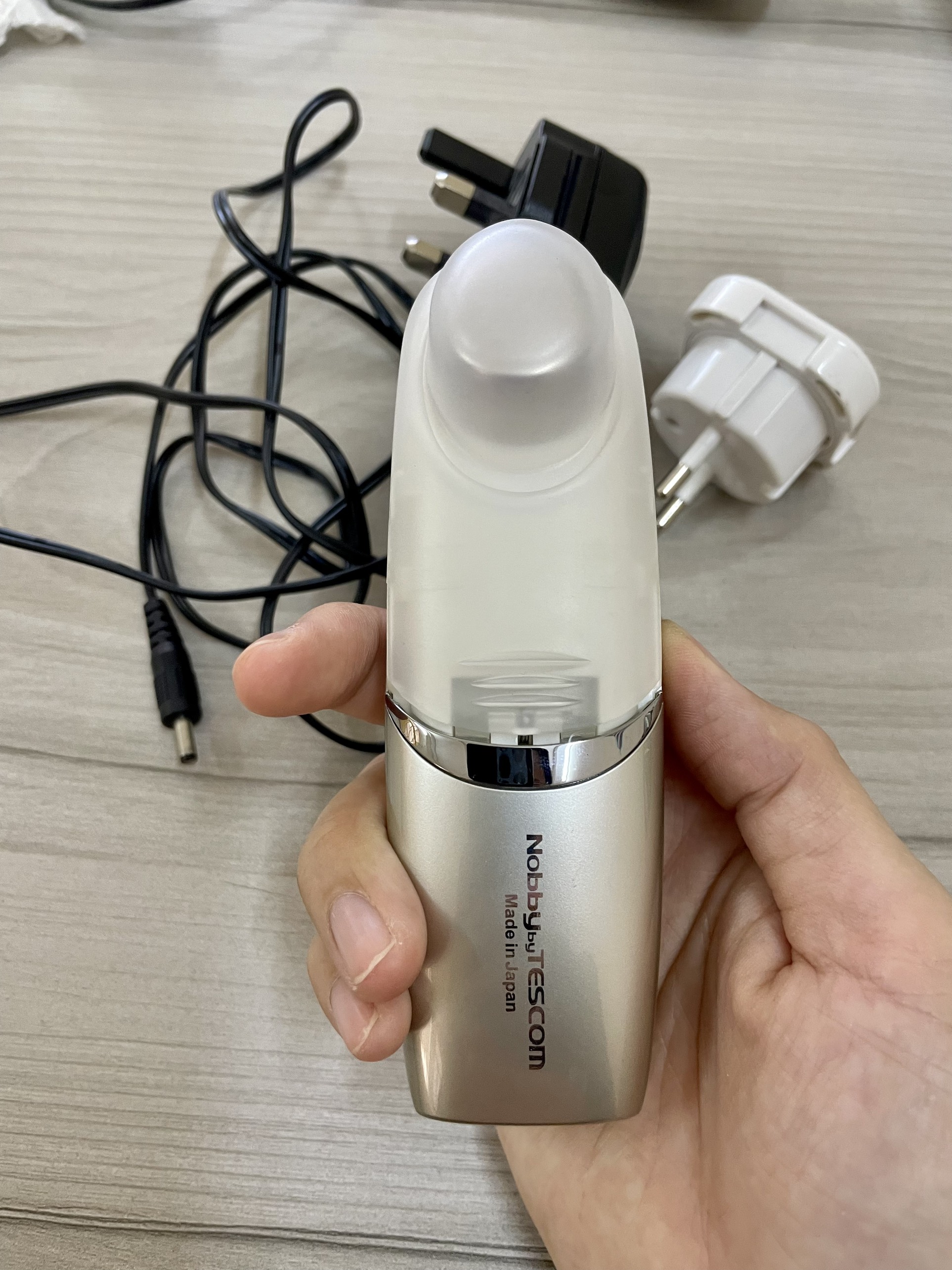 Máy Làm Sạch Sâu Da Mặt Tescom NTE20