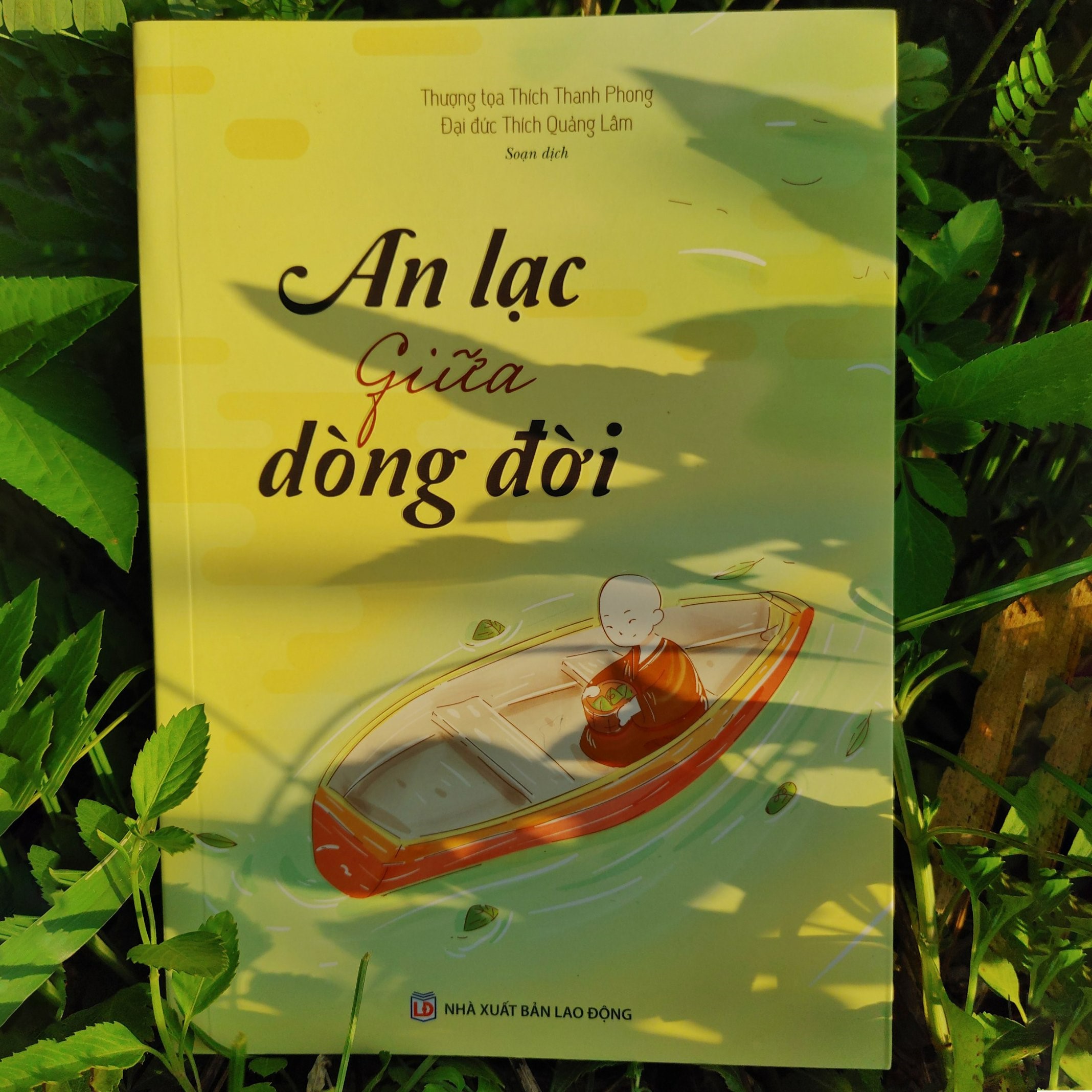 An Lạc Giữa Dòng Đời