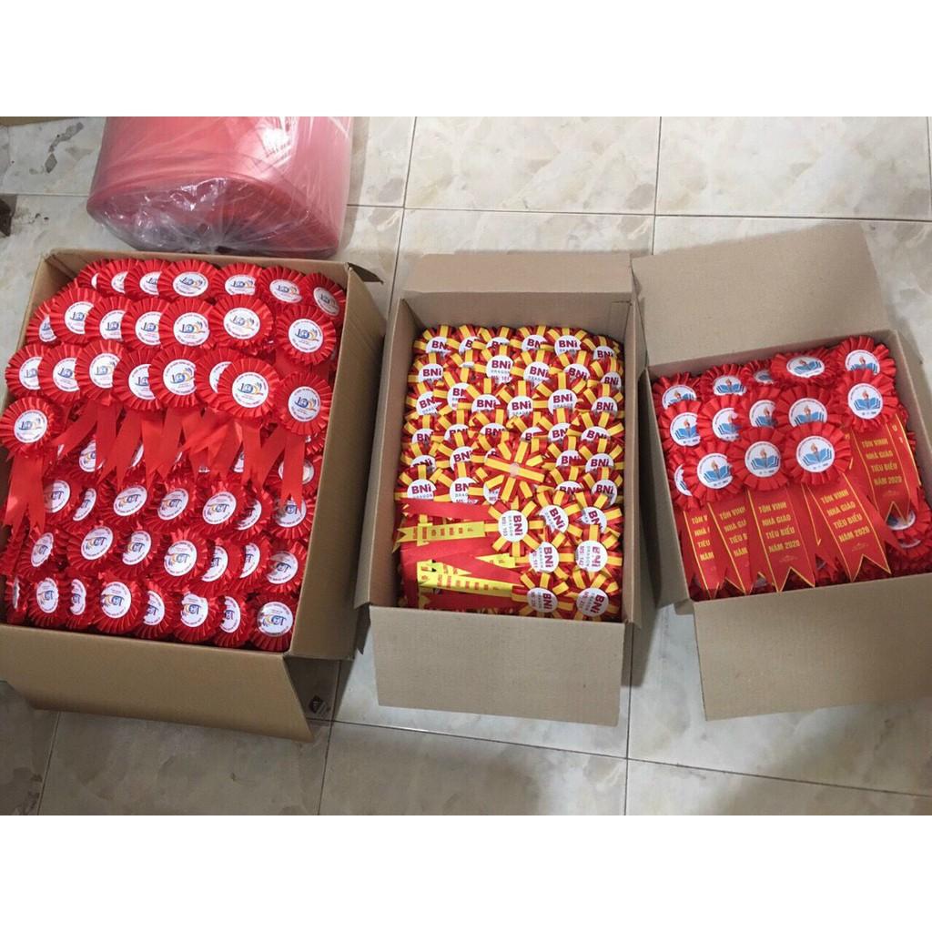 Hoa cài áo đại biểu