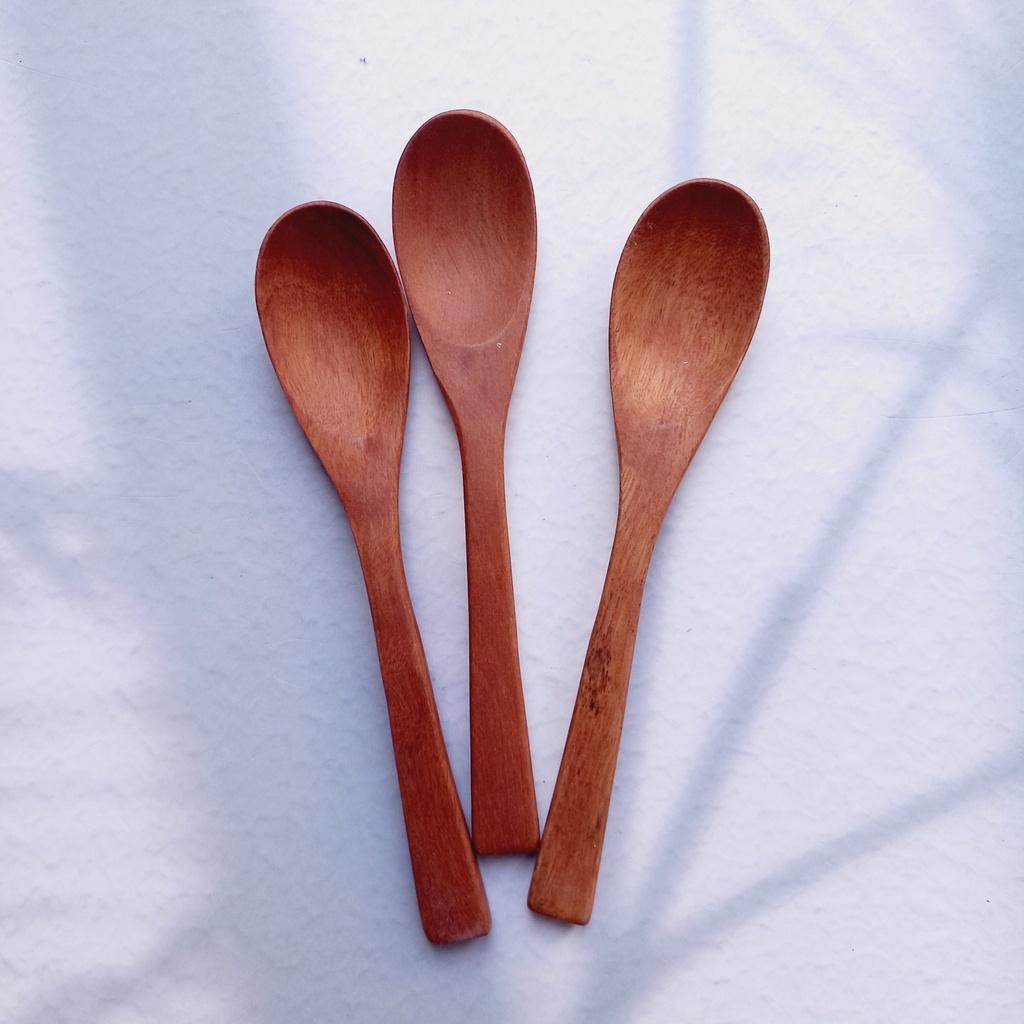 Thìa Nhỏ Gỗ Nhãn 13cm, Thìa Ăn Chè, Xúc Gia Vị An Toàn, Chụp Ảnh Trang Trí