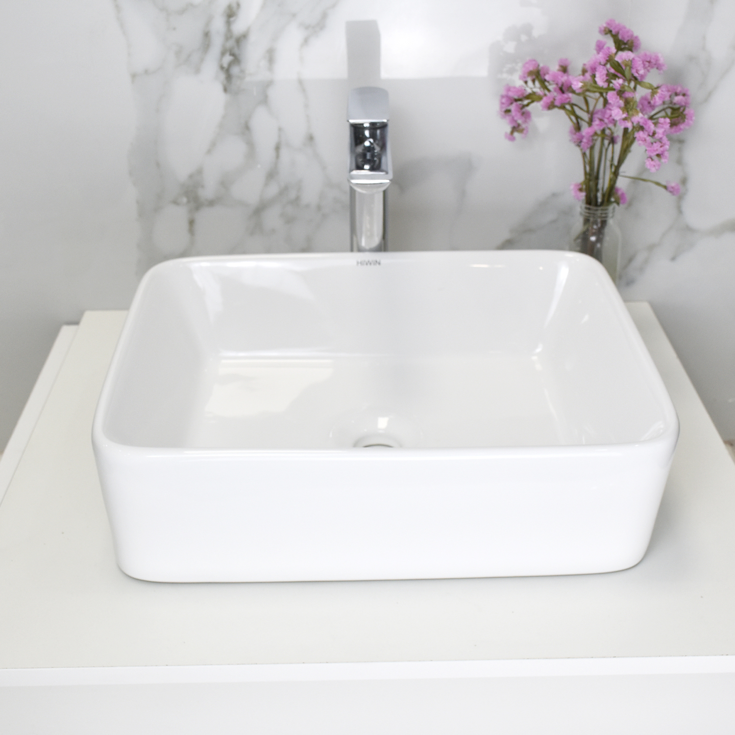 Chậu lavabo rửa mặt LP-8032 sứ trắng cao cấp kích thước 480x375x130mm