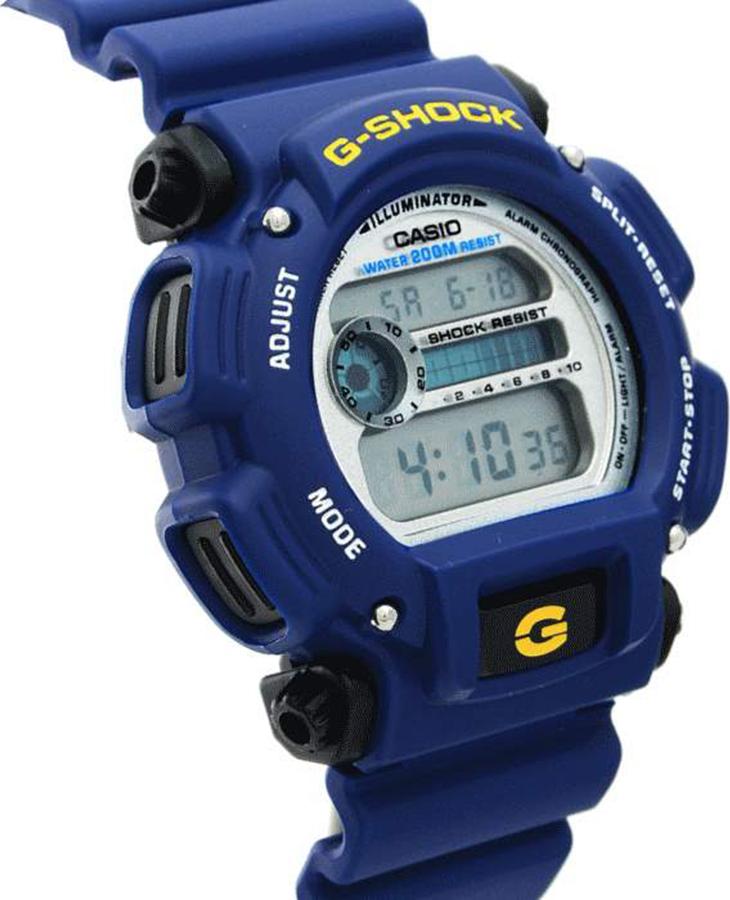 Đồng hồ nam dây nhựa Casio G-SHOCK DW-9052-2VDR