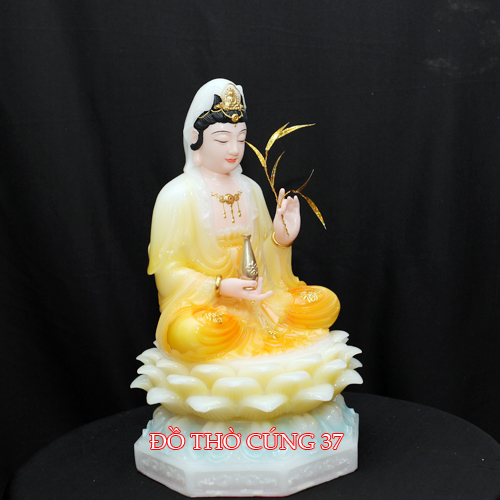Tượng Quan Âm Bồ Tát - Áo vàng