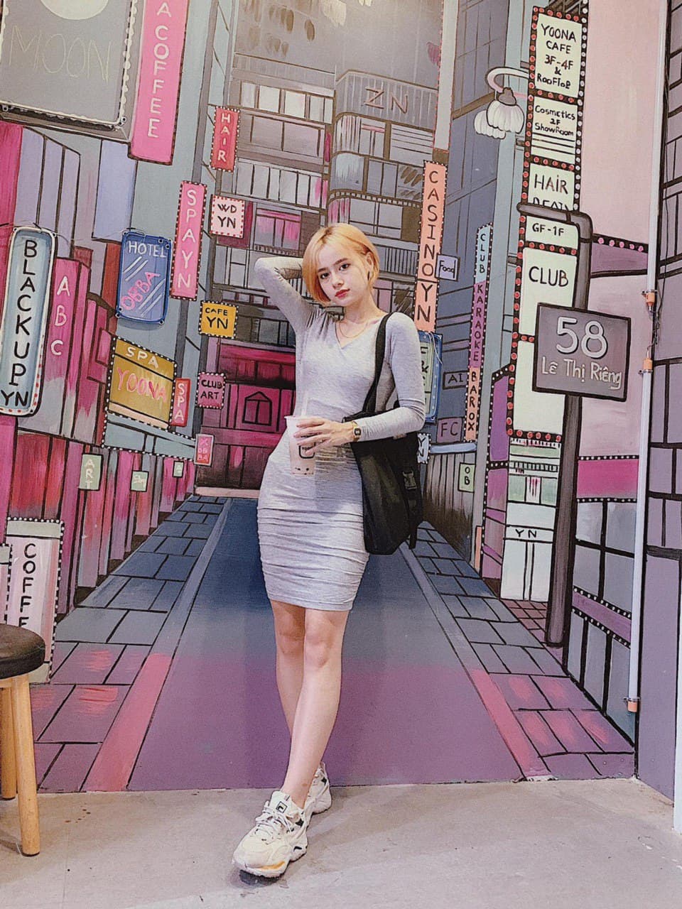 Đầm Body Tay Dài Hở Lưng