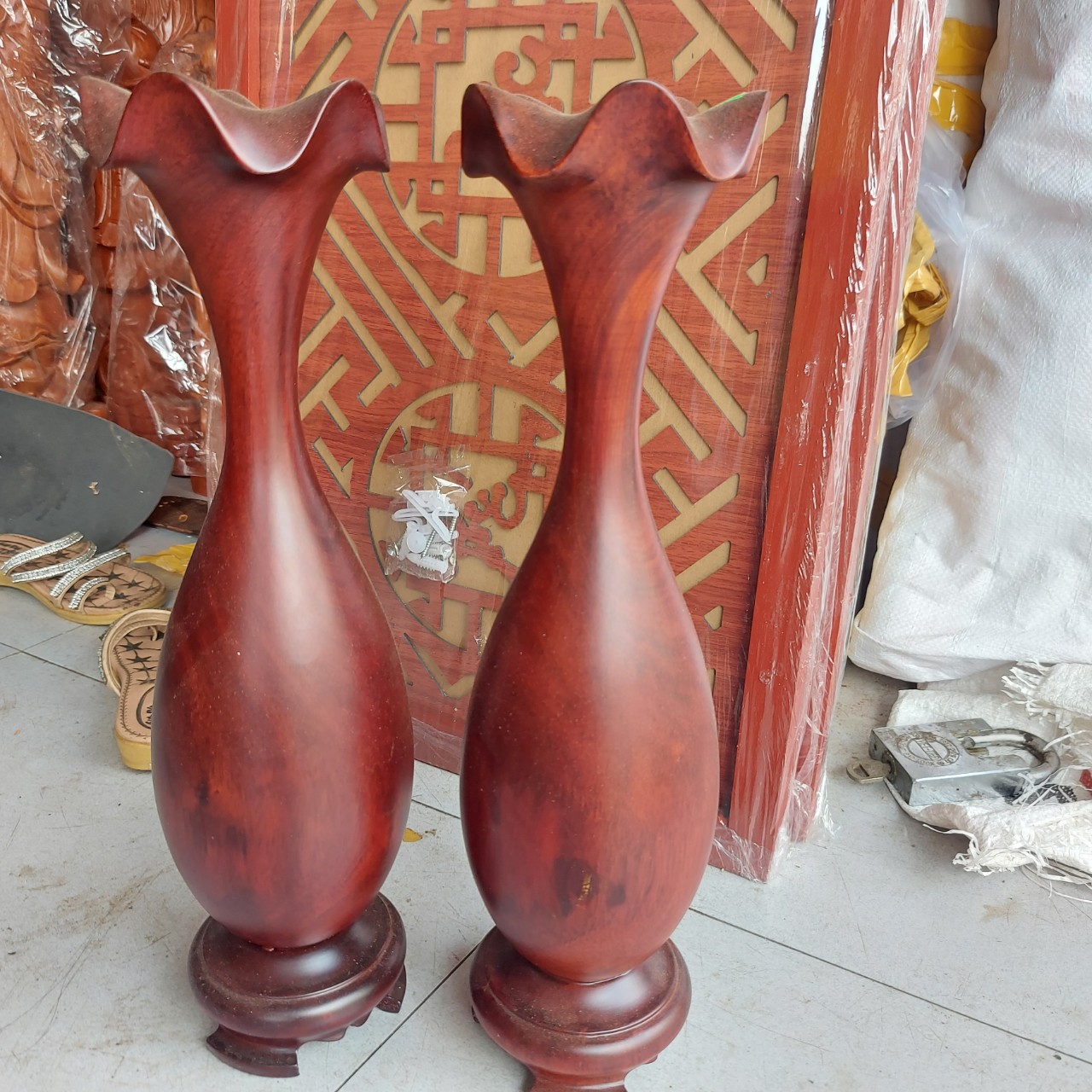 Đôi lục bình gỗ lim,cặp lục bình gỗ nguyên khối, bộ 2 món trang trí sang trọng cao 40cm