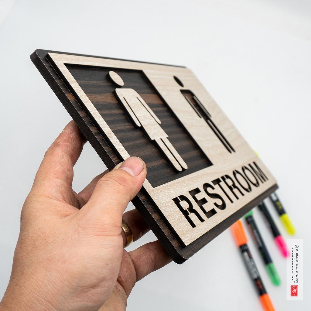 Bảng restroom gỗ dán cửa nhà vệ sinh SAN-TL01