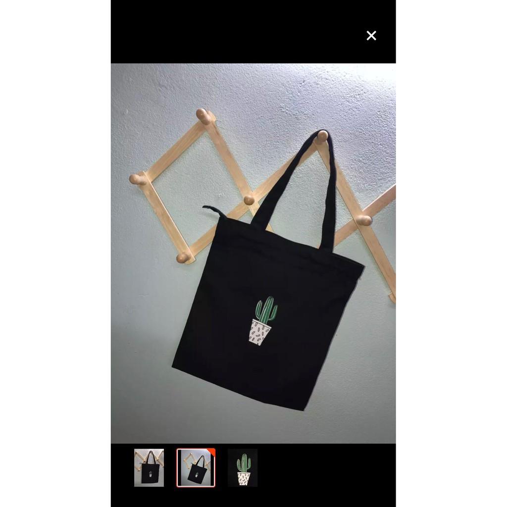 ( HOT) Túi Tote Vải Canvas Đeo Vai Hình Xương Rồng Đen Trắng