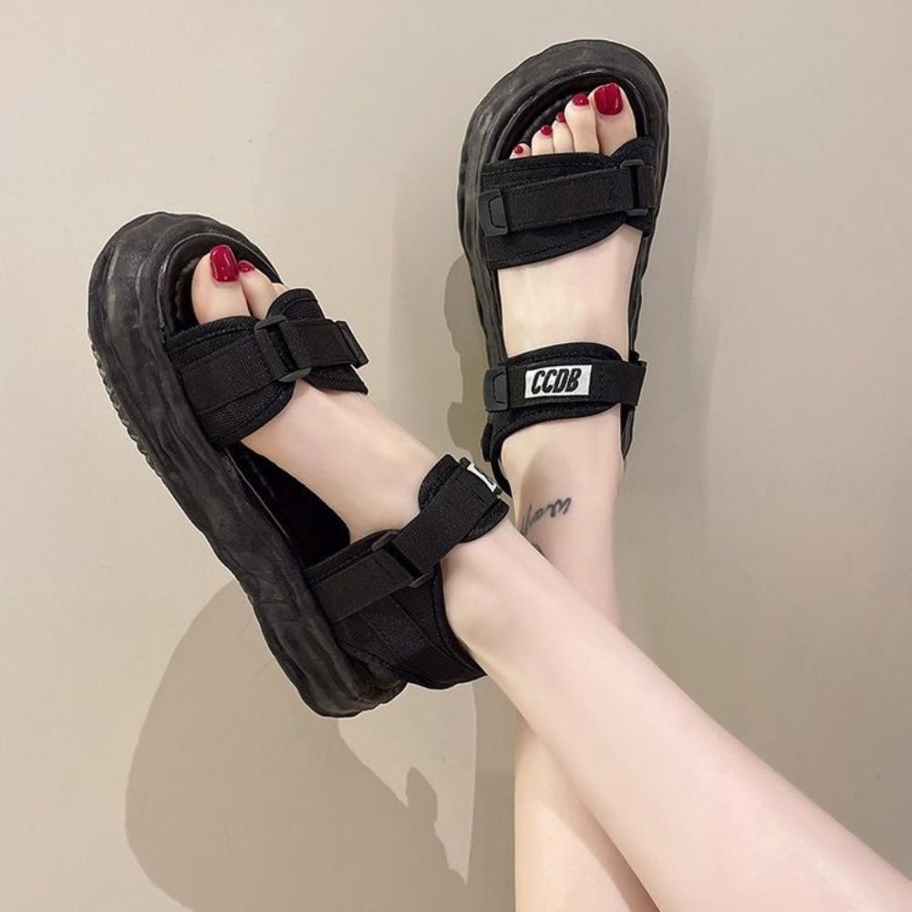 Giày Sandal Nữ MWC 2944 - Giày Sandal Đế Bánh Mì Cao 4cm Siêu Hack Dáng Với 2 Quai Ngang Cá Tính Thời Trang