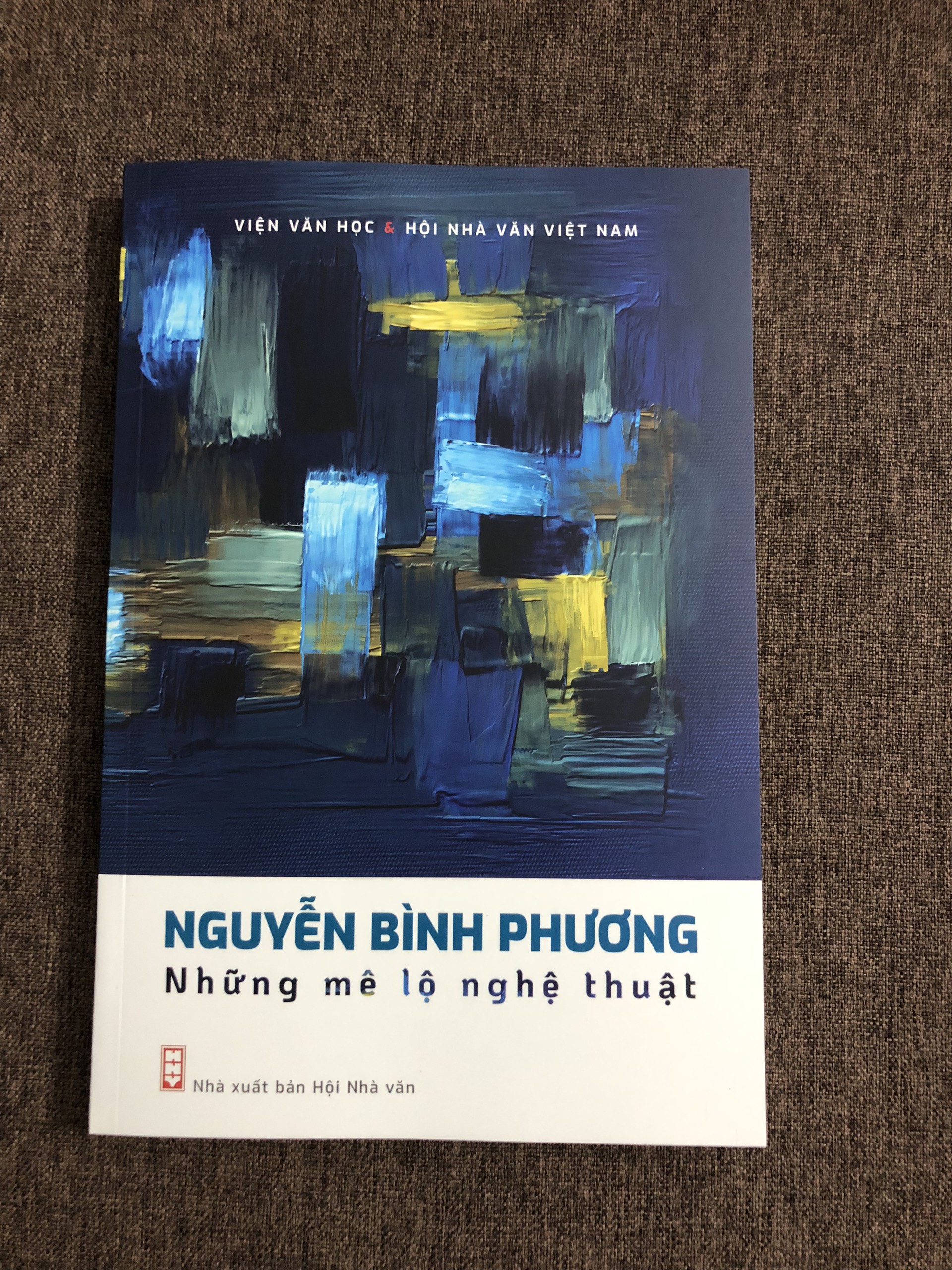 Nguyễn Bình Phương - Những Mê Lộ Nghệ Thuật - TIỂU LUẬN PHÊ BÌNH VĂN HỌC