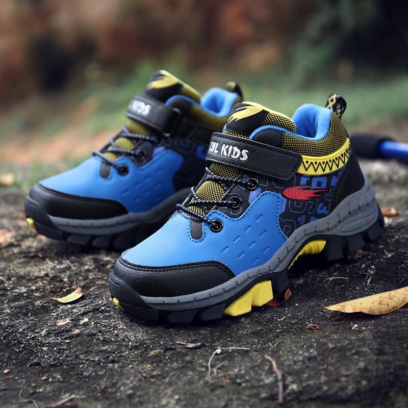 Giày Sneaker chống trượt cho bé