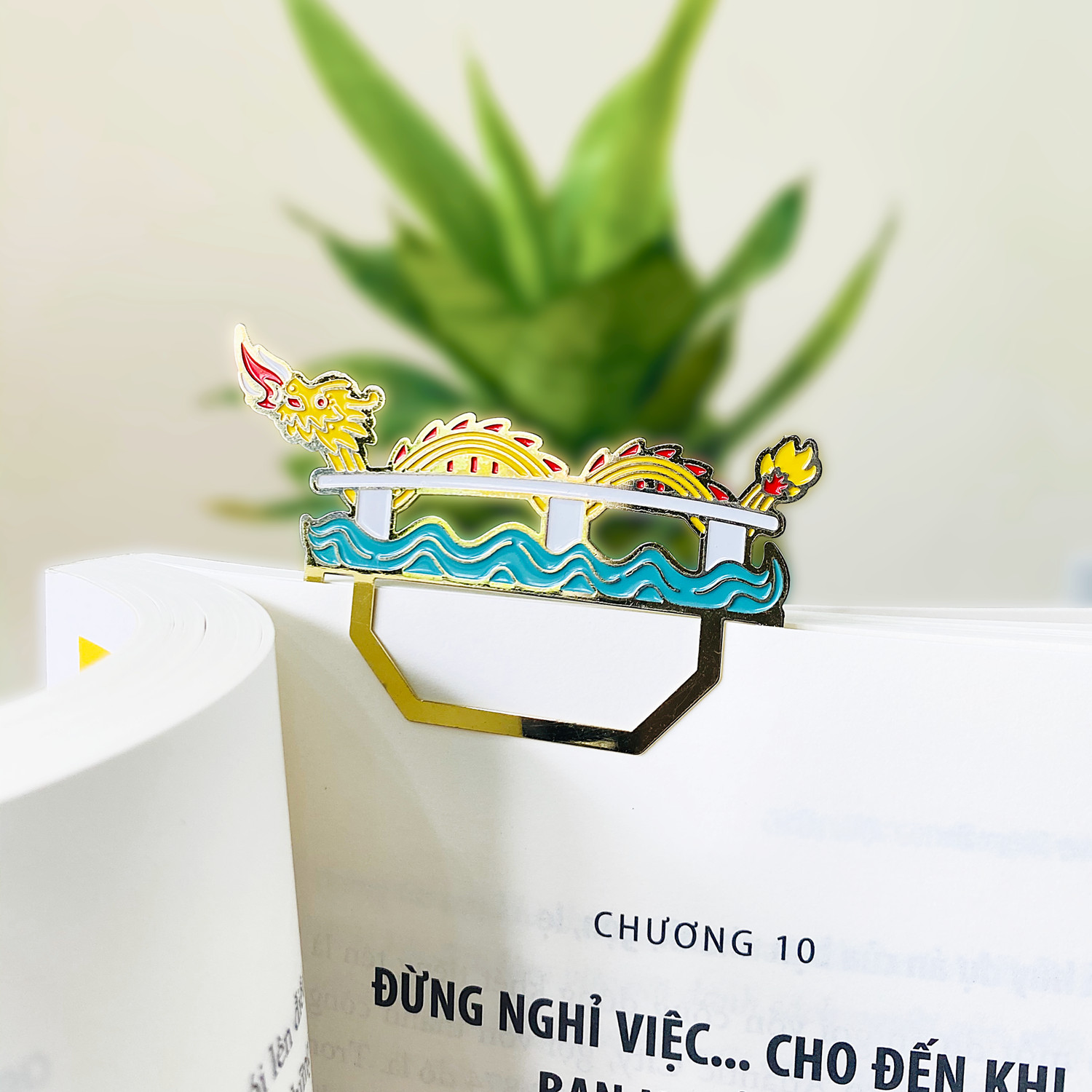 Bookmark Đánh Dấu Sách Kim Loại Saigonir Hình Cầu Rồng Đà Nẵng - BST “Danh Thắng Việt Nam” - Kim Loại Dày Dạn 0.5mm, Chi Tiết Sắc Nét, Thiết Kế Đặc Trưng Việt Nam