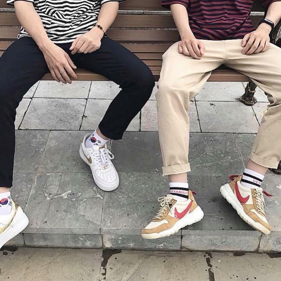 Quần Baggy Kaki Nam Nữ Ống Suông Basic Unisex - Kiểu quần baggy nam ống rộng màu đen và be - Gin store