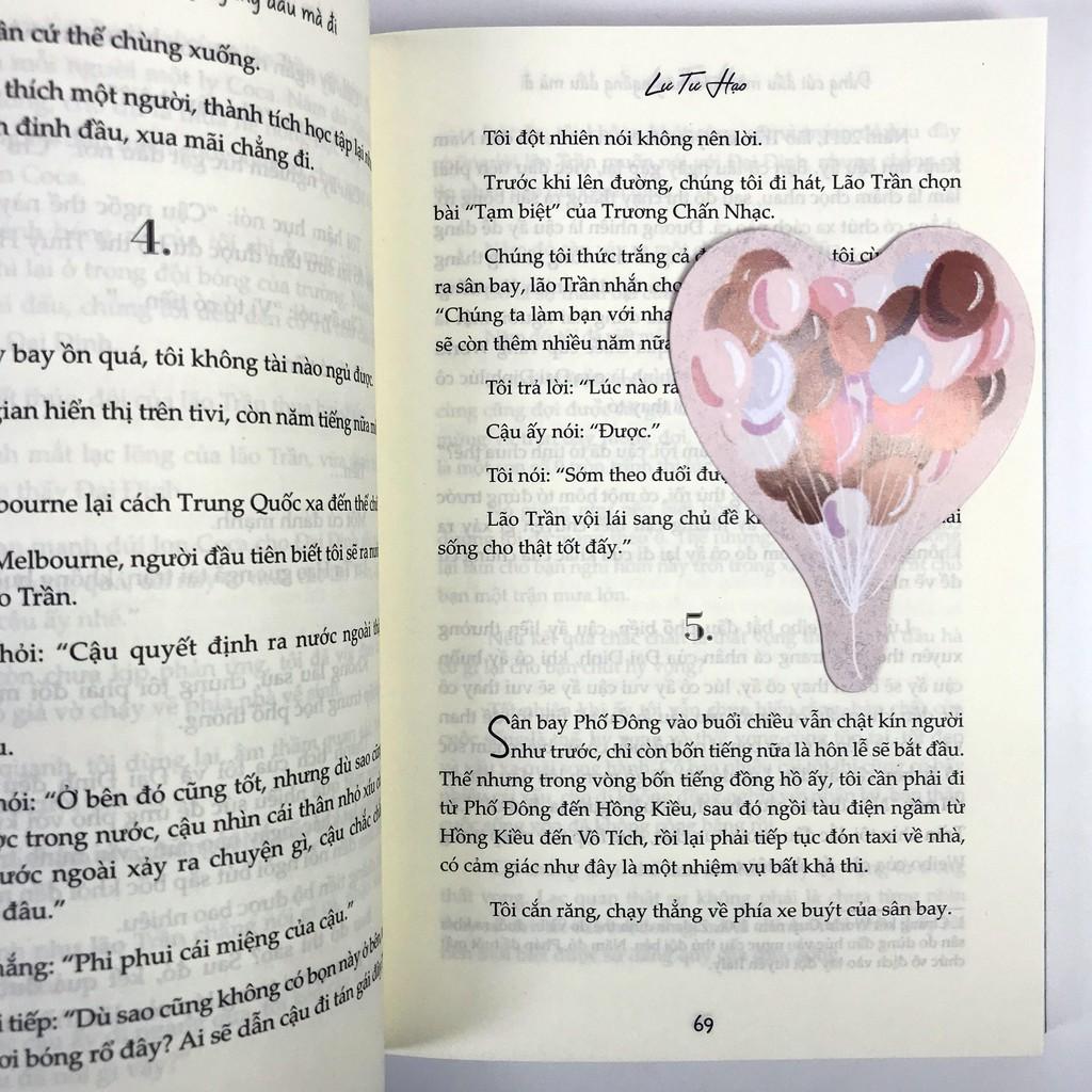 Sách - Đừng Cúi Đầu Mà Khóc, Hãy Ngẩng Đầu Mà Đi