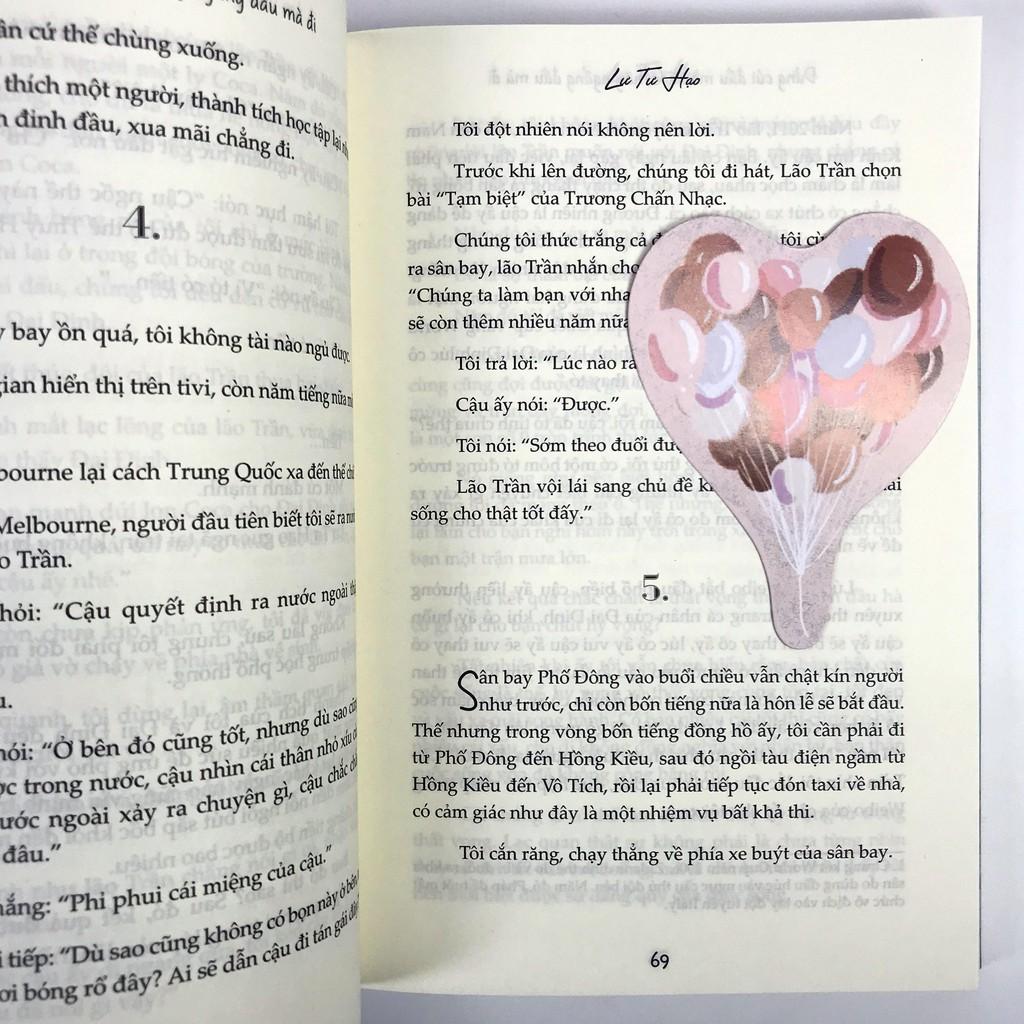 Sách - Đừng Cúi Đầu Mà Khóc, Hãy Ngẩng Đầu Mà Đi (Kèm Bookmark)