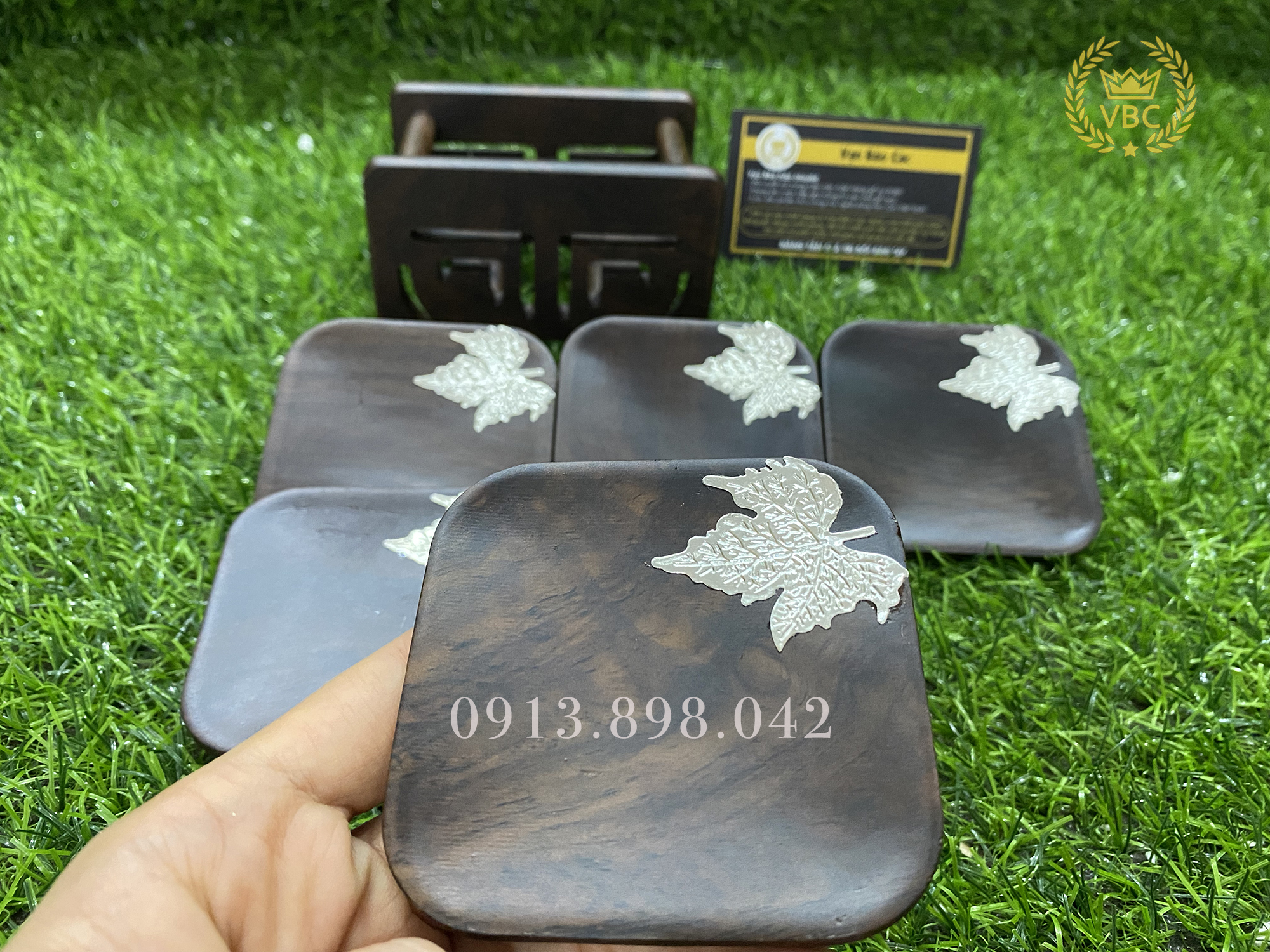 Lót ly gỗ óc chó khảm kẽm - Mẫu vuông