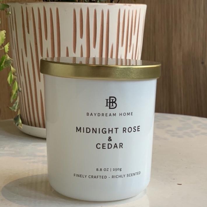 Nến thơm Midnight Rose (Scented Candle 8.8oz)