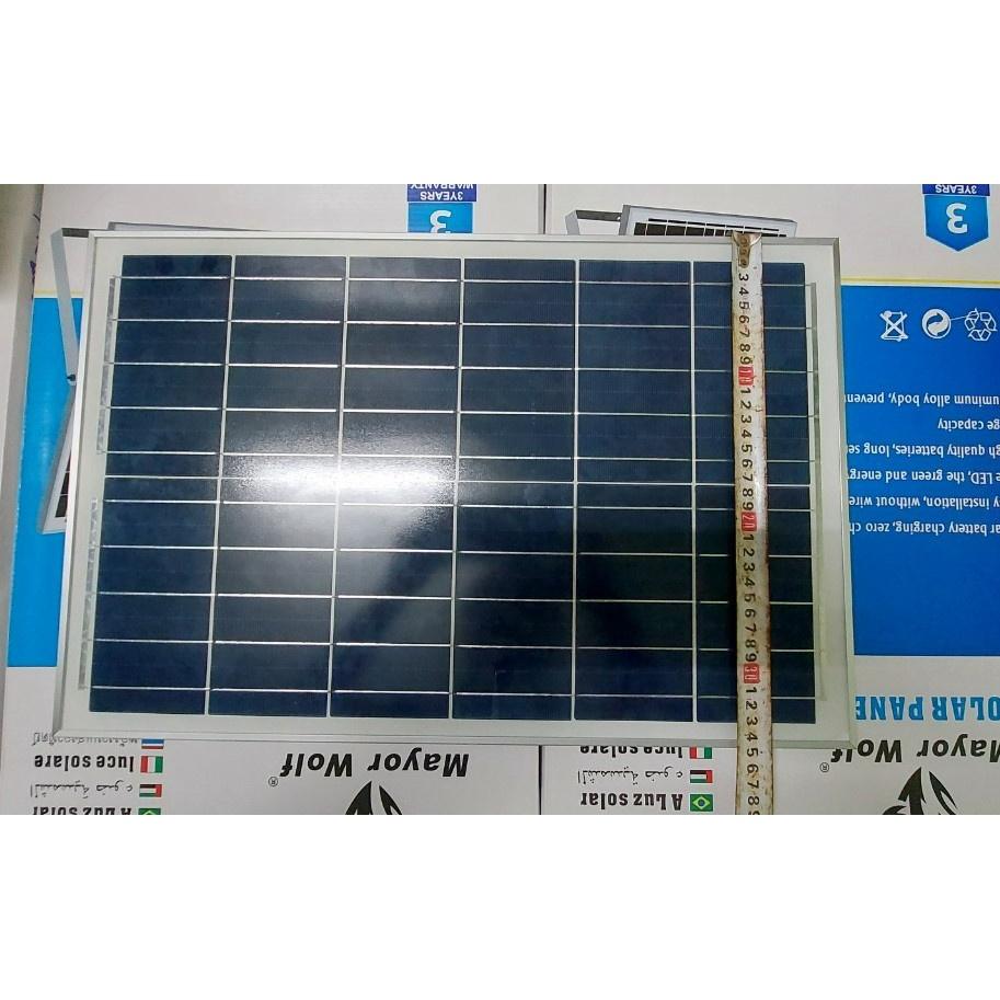 Đèn đường 120W S- Trọng Lượng Đèn 4 Kg-Tấm Pin 530x350x17mm2- Pin 30000MAH